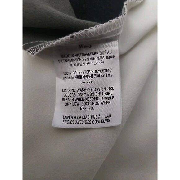 Alfani Women's Medium Button Up Career Shirt Top Black & Geometric Print NWT - Picture 6 of 10